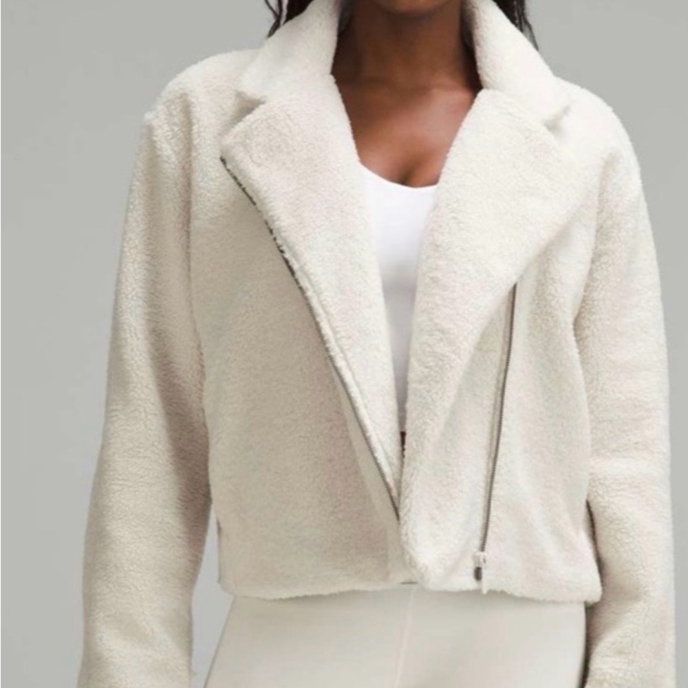 Lululemon Athletica Fleece Collard Teddy Jacket size 8 in Bone